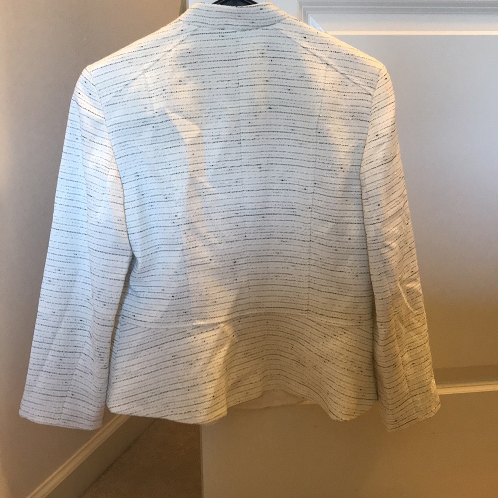 blazer - Picture 2 of 2